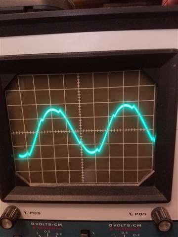 Oscilloscope picture showing a voltage jump every buffer refresh